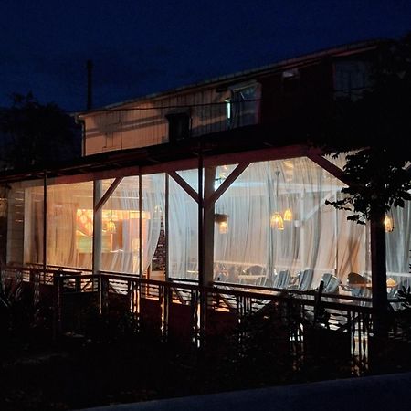 Nika Inn Koboeleti Buitenkant foto