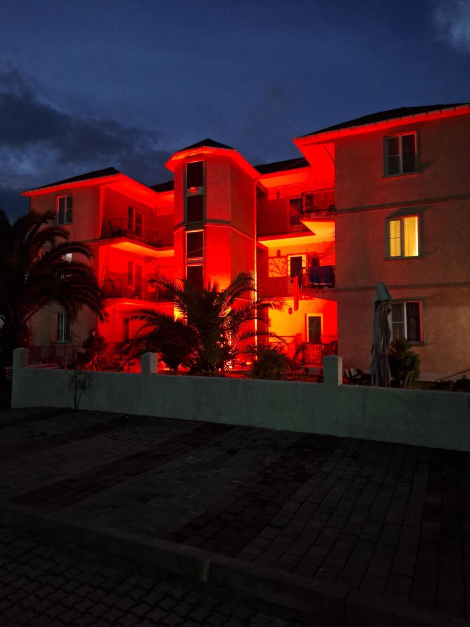 Nika Inn Koboeleti Buitenkant foto