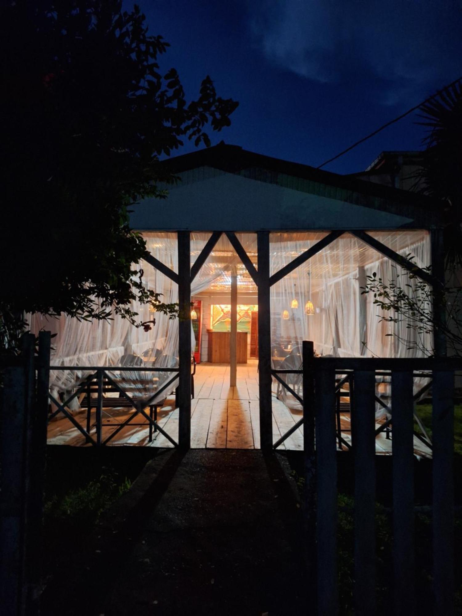 Nika Inn Koboeleti Buitenkant foto